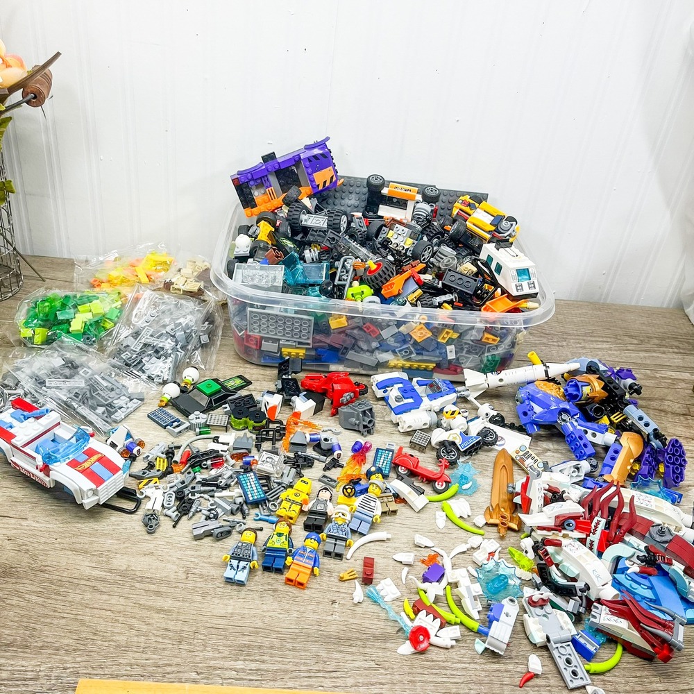 LEGO Bulk Lot Minifigures Vehicles Bricks City Space Ninjago Mixed Pieces